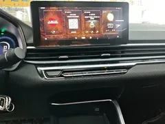 2022 Geely Emgrand 4th Gen 1.5L MT Luxury, белый — фото 13