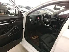 2022 Geely Emgrand 4th Gen 1.5L MT Luxury, белый — фото 16