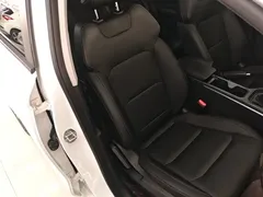 2022 Geely Emgrand 4th Gen 1.5L MT Luxury, белый — фото 25