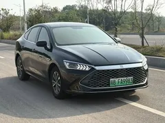 2023 BYD Qin PLUS Champion DM-i PHEV 55KM Leading, чёрный — фото 3