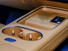 2025 Li Auto i6 4WD Standard, чёрный — фото 13