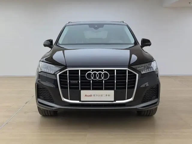 2021 Audi Q7 55 TFSI quattro S line Sport