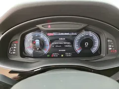 2021 Audi Q7 55 TFSI quattro S line Sport, чёрный — фото 7