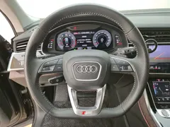 2021 Audi Q7 55 TFSI quattro S line Sport, чёрный — фото 8