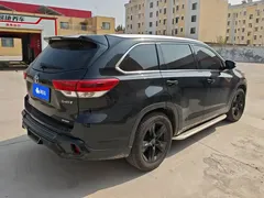 2018 Toyota Highlander 2.0T 2WD Premium 7-seat, чёрный — фото 3