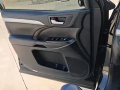 2018 Toyota Highlander 2.0T 2WD Premium 7-seat, чёрный — фото 7