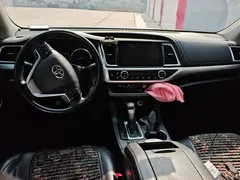 2018 Toyota Highlander 2.0T 2WD Premium 7-seat, чёрный — фото 12
