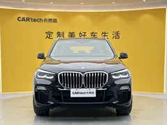 2021 BMW X5 M Sport Package, чёрный — фото 3