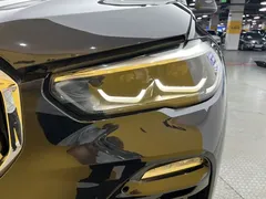 2021 BMW X5 M Sport Package, чёрный — фото 8