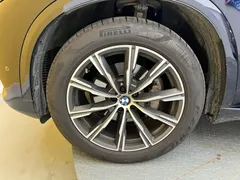 2021 BMW X5 M Sport Package, чёрный — фото 10