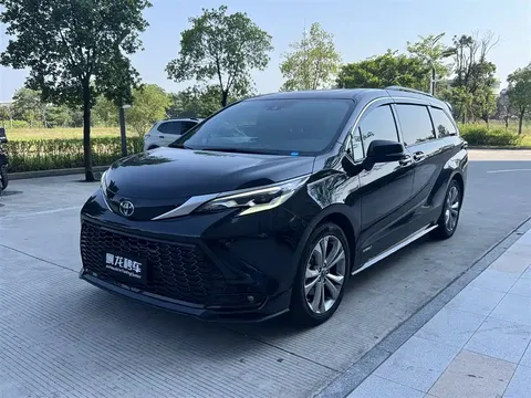 2023 Toyota Sienna 2.5L Hybrid Premium