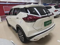 2022 Nissan Kicks 1.5L CVT XV Luxury, белый — фото 5