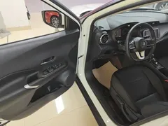 2022 Nissan Kicks 1.5L CVT XV Luxury, белый — фото 16