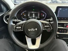 2021 Kia Cerato 1.5L CVT Fashion, белый — фото 14