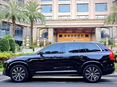 2021 Volvo XC90 B5 Luxury 7-seat, чёрный — фото 31
