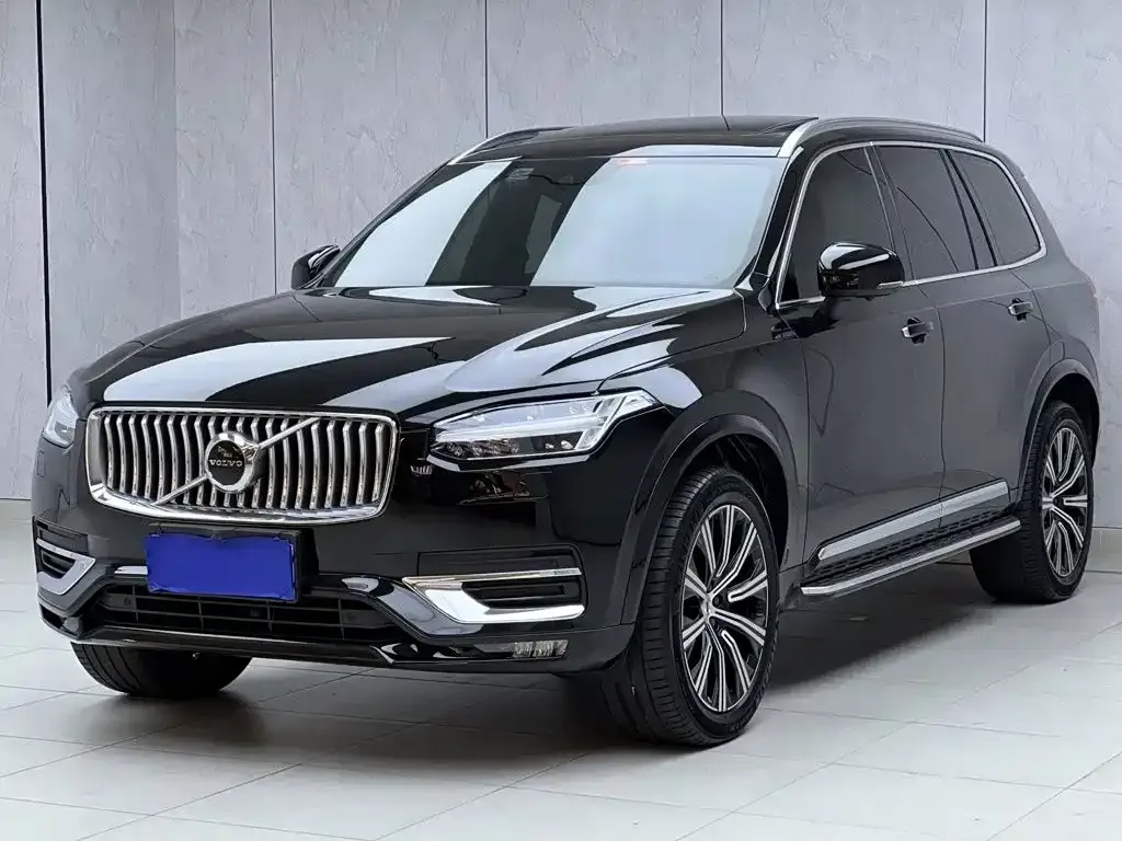 2021 Volvo XC90 B6 Sport 7-seat