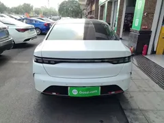 2024 BYD Destroyer 05 DM-i PHEV 55km Luxury, белый — фото 6