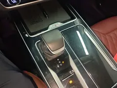 2023 Hongqi HS5 2.0T 4WD Qixiang Pro, чёрный — фото 14