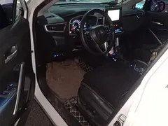 2022 Toyota Frontlander 2.0L CVT Luxury, белый — фото 9