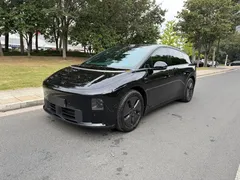 2025 Li Auto i6 2WD Standard, чёрный — фото 1