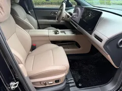2025 Li Auto i6 2WD Standard, чёрный — фото 5