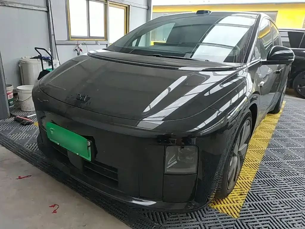 2025 Li Auto i6 4WD Standard