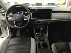 2023 Volkswagen Bora 300TSI DSG, белый — фото 5