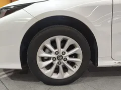2021 Toyota Corolla 1.2T S-CVT Luxury, белый — фото 15