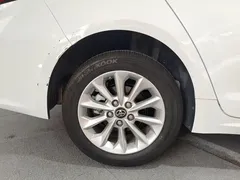 2021 Toyota Corolla 1.2T S-CVT Luxury, белый — фото 18