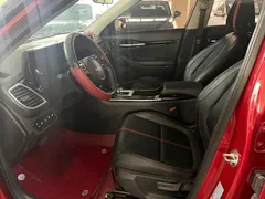 2021 Kia Seltos 1.5L CVT — фото 9