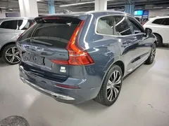 2022 Volvo XC60 T8 PHEV 4WD Luxury, синий — фото 7