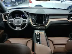 2022 Volvo XC60 T8 PHEV 4WD Luxury, синий — фото 10