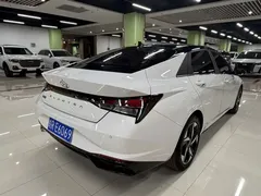 2022 Hyundai Elantra 1.5L CVT GLX Elite, белый — фото 22