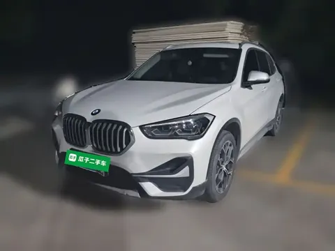 2022 BMW X1