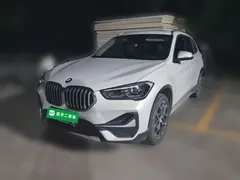 2022 BMW X1, белый — фото 1