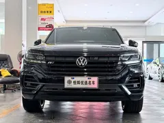 2021 Volkswagen Touareg 3.0TSI, чёрный — фото 2