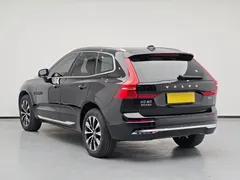 2023 Volvo XC60 4WD Luxury — фото 5