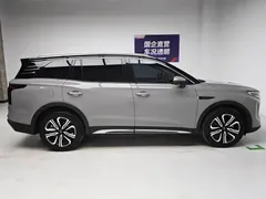 2023 Hongqi HS7 2.0T AT 4WD Qiling 7-seat — фото 7