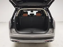 2023 Hongqi HS7 2.0T AT 4WD Qiling 7-seat — фото 12