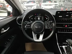 2020 Kia Cerato 1.5L CVT Fashion, белый — фото 11