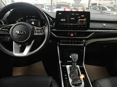 2020 Kia Cerato 1.5L CVT Fashion, белый — фото 13