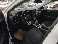 2020 Kia Cerato 1.5L CVT Fashion, белый — фото 16