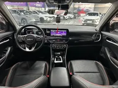2023 Kia Seltos 1.5L CVT Luxury, белый — фото 12