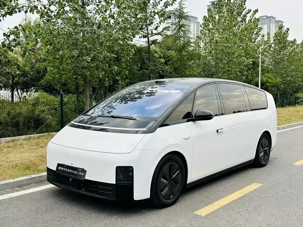 2025 Li Auto MEGA Home