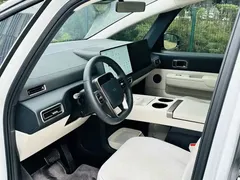 2025 Li Auto MEGA Home, белый — фото 2