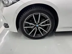 2023 BMW 3 Series 325Li M Sport Package, белый — фото 5
