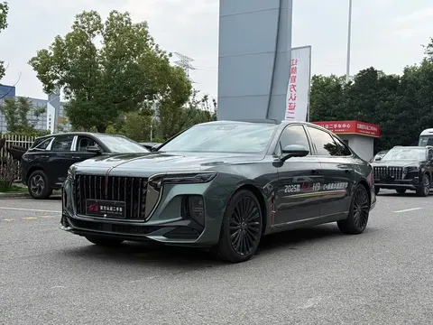 2025 Hongqi H9 2.0T 2WD Qichang Fashion 5-seat