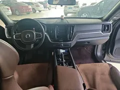 2022 Volvo XC60 4WD Zhiyi Luxury — фото 10