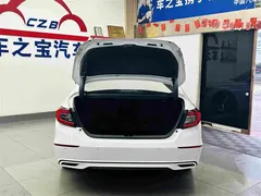 2022 Honda Accord 2.0L Hybrid, белый — фото 10