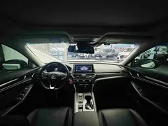 2022 Honda Accord 2.0L Hybrid, белый — фото 15